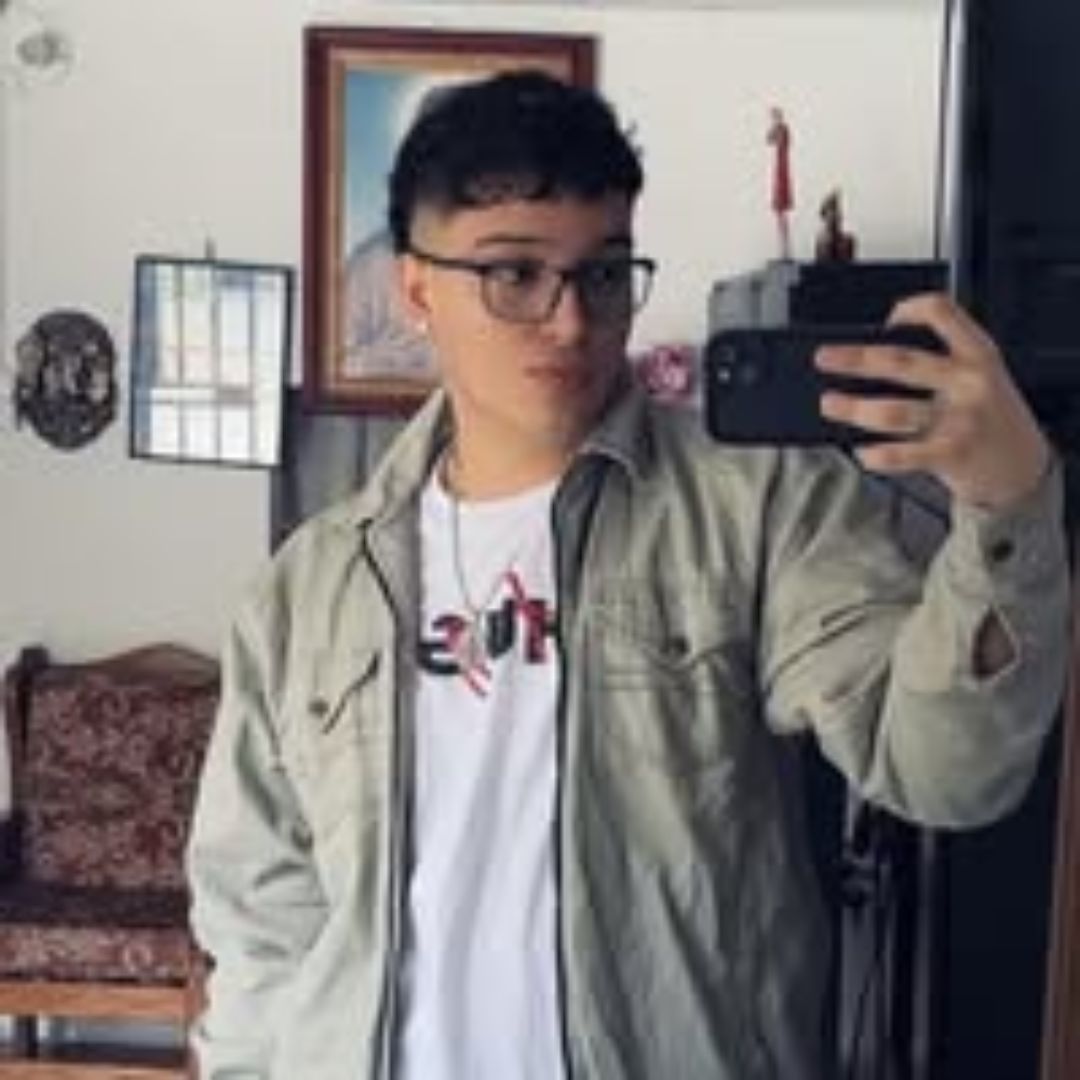 <strong>Ricardo M.</strong>