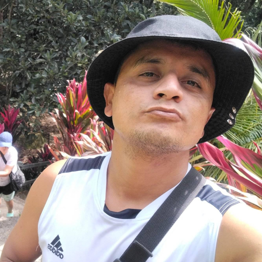 <strong>Miguel A.</strong>